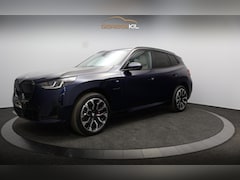 BMW X3 - 30e xDrive M-Sport Pro / Dealeronderh. / Panoramdak / Trekhaak / Driving Plus / Parking Pl