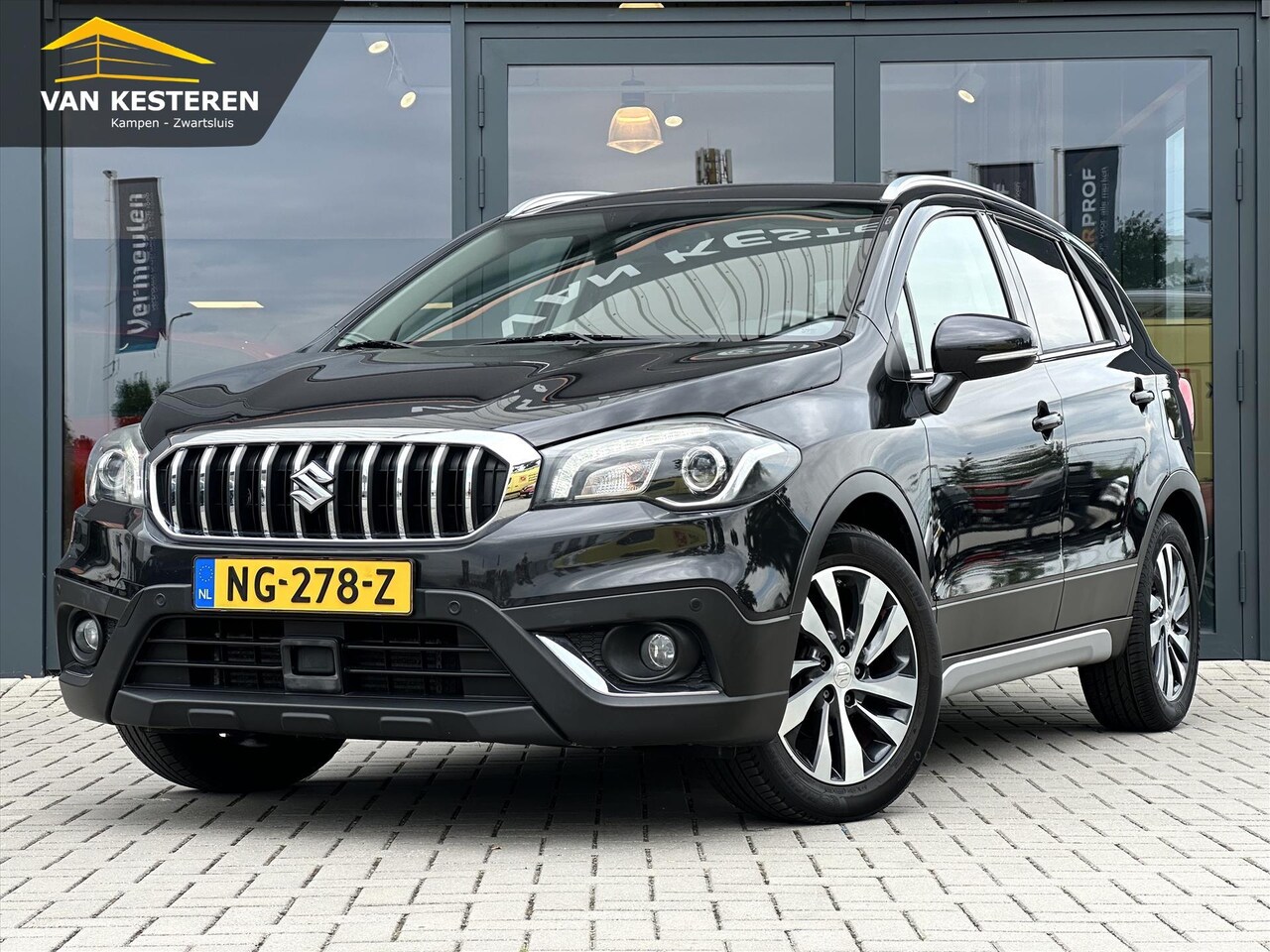 Suzuki S-Cross - 1.0 Boosterjet 112PK Aut High Executive | Trekh. | Leer | Schuifdak | Stoelverw. | PDC | A - AutoWereld.nl