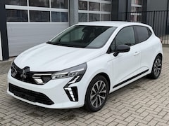 Mitsubishi Colt - 1.6 HEV 145 Intense | Van: € 29.399, - nu rijklaar voor: € 26.399,