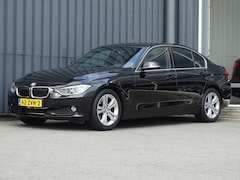BMW 3-serie - 316i Upgrade Edition Automaat | Leder | Schuif-/Kanteldank | Xenon