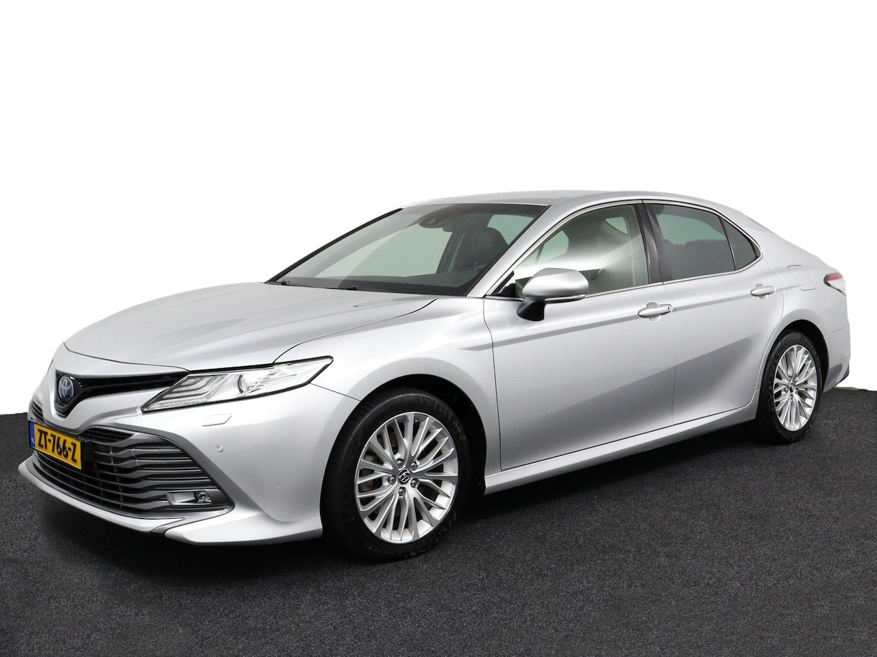 Toyota Camry - 2.5 Hybrid Business Intro | Lederen bekleding | Elektrisch verstelbare stoelen | Stoelverw - AutoWereld.nl