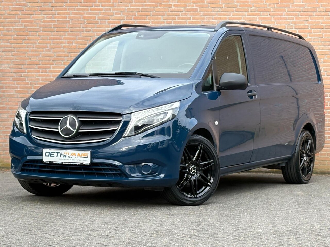 Mercedes-Benz Vito - 114CDI 136PK Lang 9G-Tronic / LED / 2.500kg trekhaak / Euro6 - AutoWereld.nl