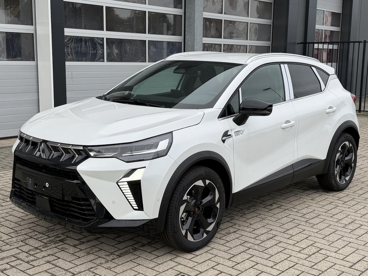 Mitsubishi ASX - 1.8 HEV 160 AT Intense+ | Van: € 39.199,- nu rijklaar voor: € 34.199,-! - AutoWereld.nl