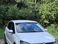 Volkswagen Polo - 1.0 Allstar | Airco | Stoelverwarming | Parkeersensoren | 2 sleutels | Cruise Control