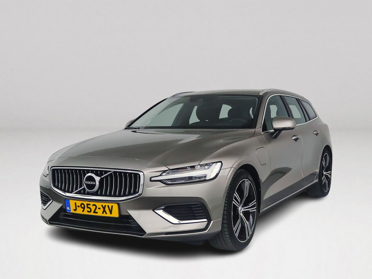 Volvo V60 - T6 Recharge AWD Inscription | Parkeercamera | Harman Kardon | Stoel- en Stuurverwarming | - AutoWereld.nl