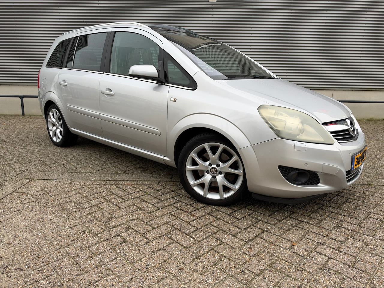 Opel Zafira - 2.2 Executive 2.2 Executive - AutoWereld.nl