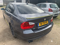 BMW 3-serie - 320i Dynamic Executive