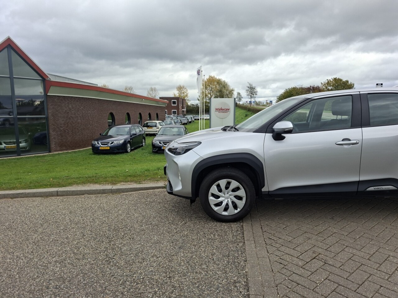 Toyota Yaris Cross - 1.5 Hybrid Business 1.5 Hybrid Business - AutoWereld.nl
