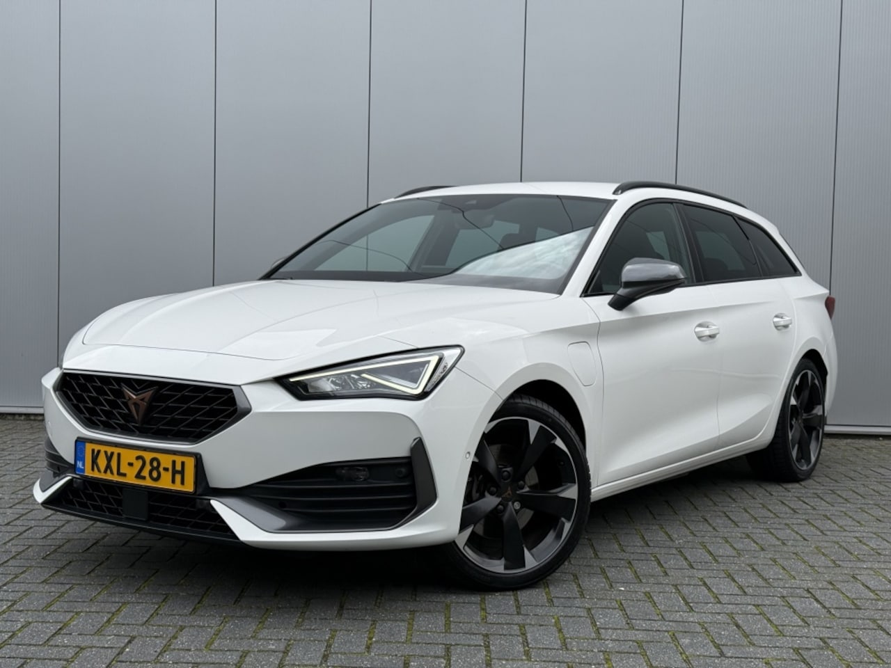 CUPRA Leon Sportstourer - 1.4 e-Hybrid business Camera TREKHAAK stuurwielverw. - AutoWereld.nl