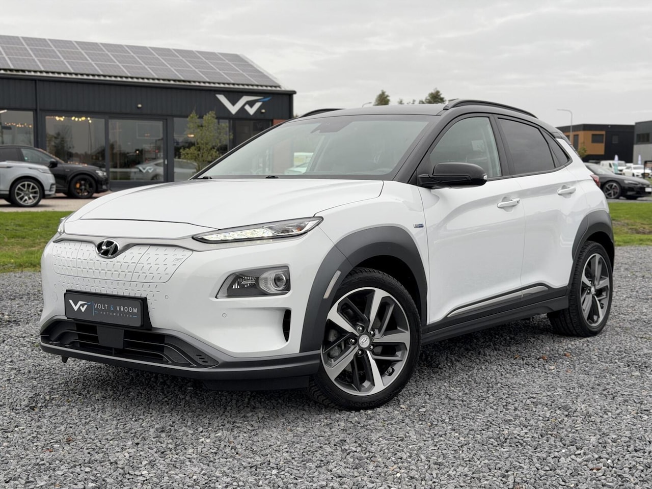 Hyundai Kona Electric - EV Premium 64 kWh|Org NL NAP|1e Eig|Trekhaak|Leder|CarPlay|Head Up|LED|Dealer Onderhouden - AutoWereld.nl