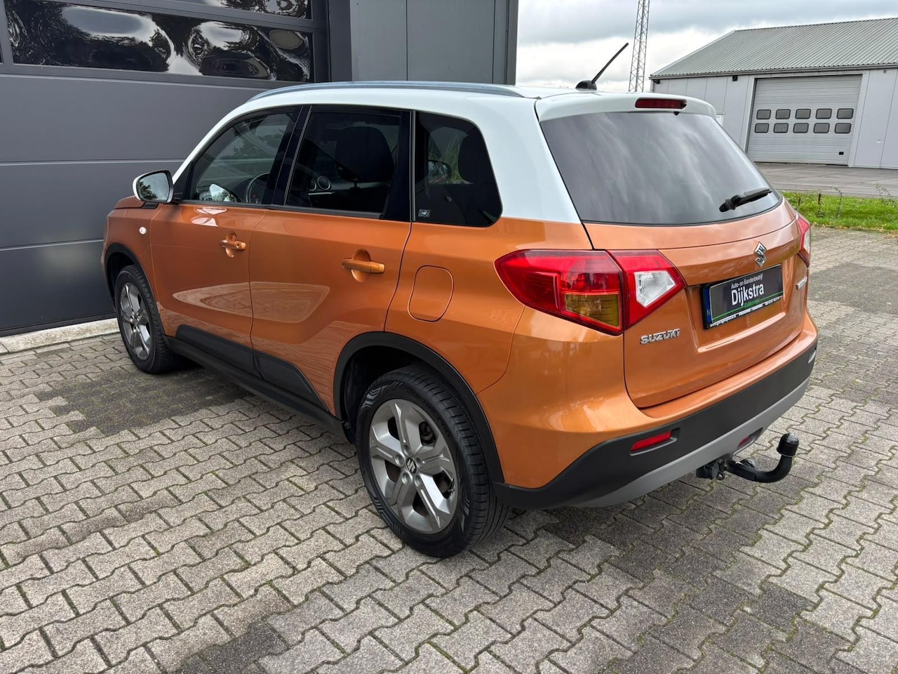 Suzuki Vitara - 1.6 Exclusive| DEALER ONDERHOUDEN| TREKHAAK | CAMERA | STOELVERW. |