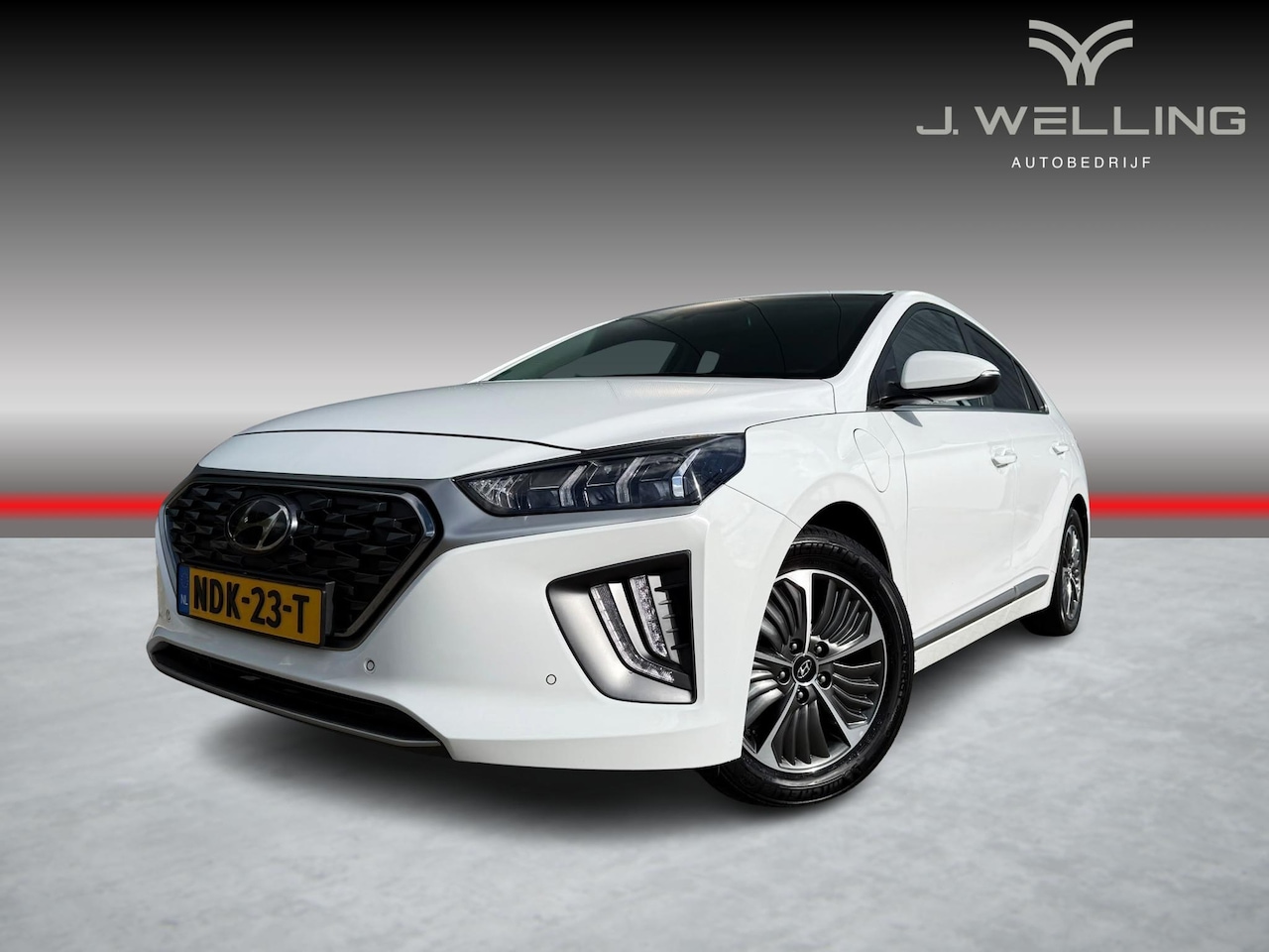 Hyundai IONIQ - 1.6 GDi PHEV Premium leer memory acc - AutoWereld.nl