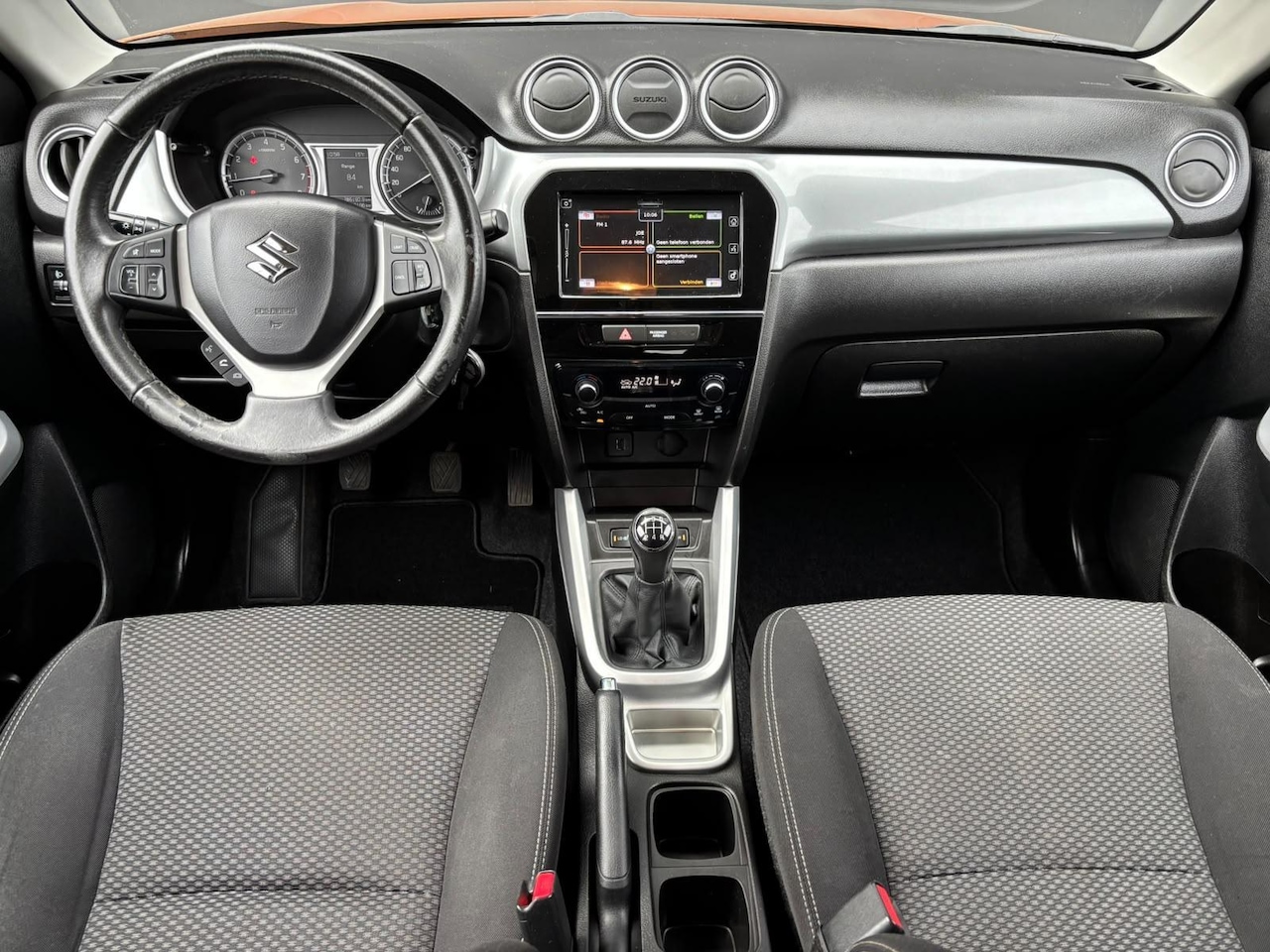 Suzuki Vitara - 1.6 Exclusive| DEALER ONDERHOUDEN| TREKHAAK | CAMERA | STOELVERW. |