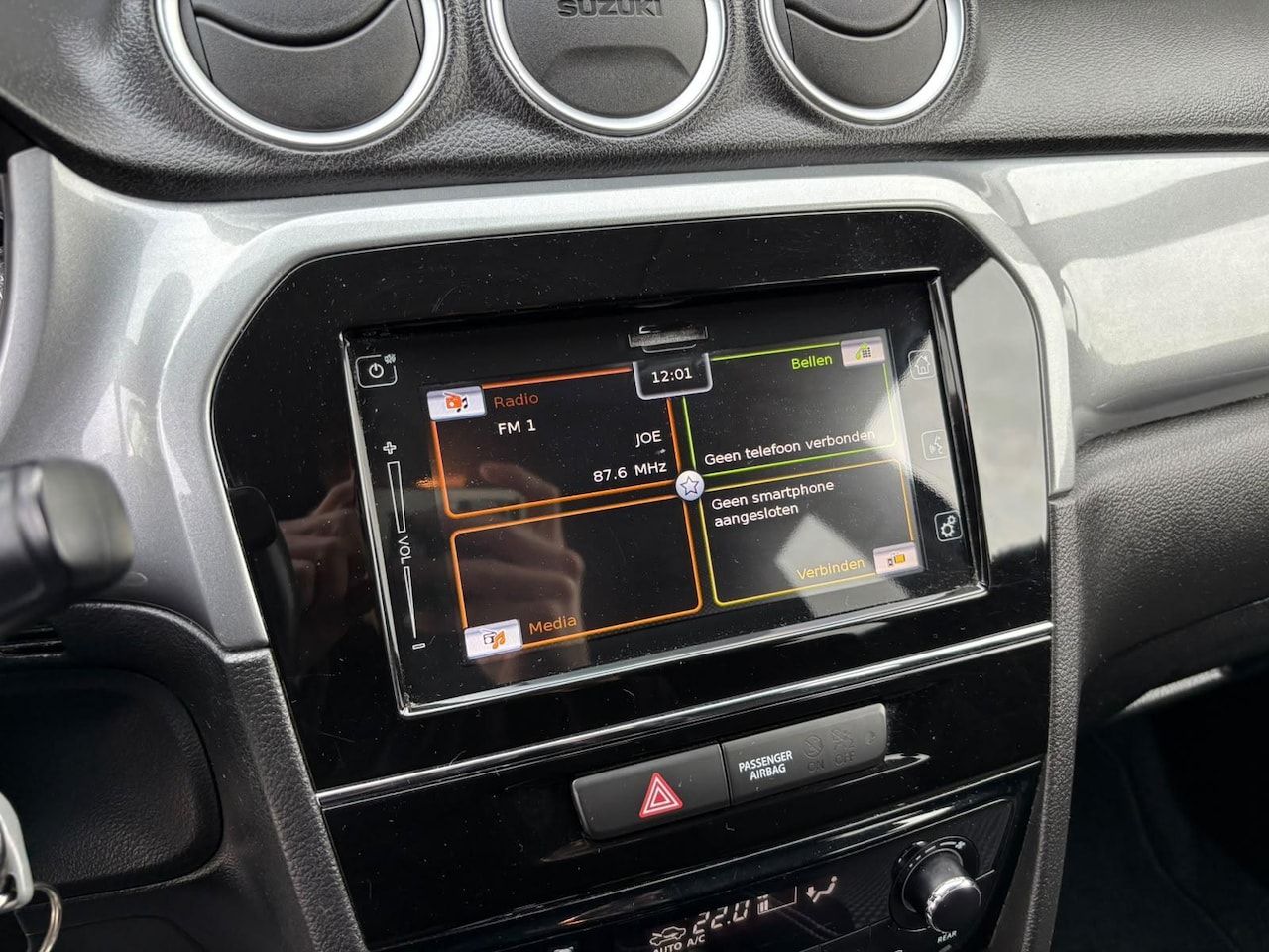 Suzuki Vitara - 1.6 Exclusive| DEALER ONDERHOUDEN| TREKHAAK | CAMERA | STOELVERW. |