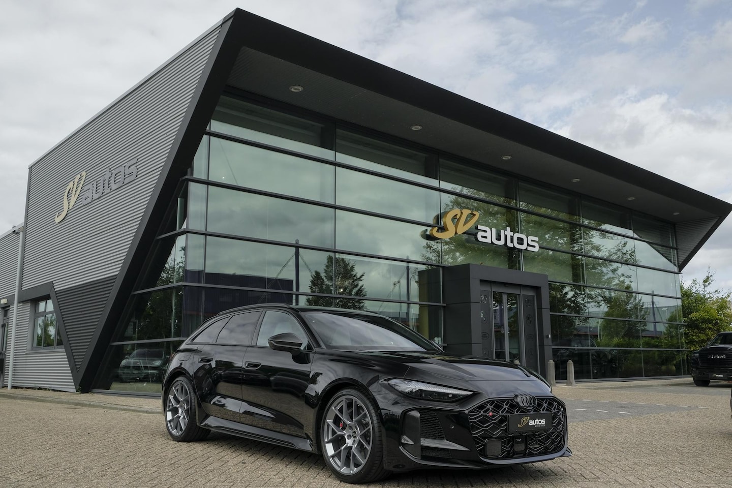Audi RS5 - Avant 2.9 V6 640pk e-Hybrid Panoramadak Keramisch Audi Exclusive Carbon pakket B&O Sportui - AutoWereld.nl