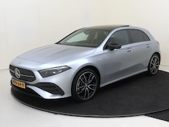 Mercedes-Benz A-klasse - 250 e Business Solution AMG Premium Plus /Panoramadak /Memory /HUD /19 Inch /Night-Pakket