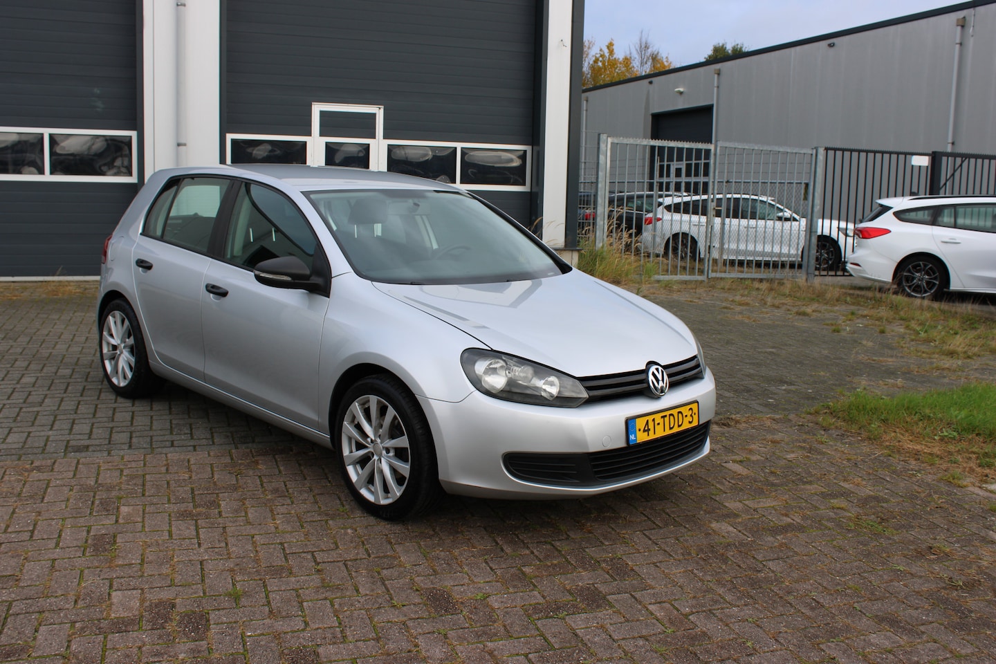Volkswagen Golf - 1.2 TSI Trendline BlueMotion 1.2 TSI Trendline BlueMotion - AutoWereld.nl