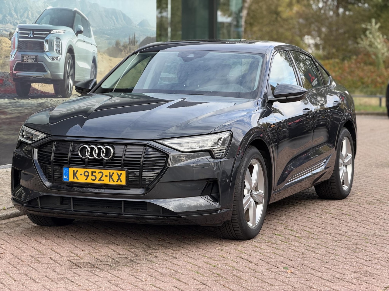 Audi e-tron Sportback - 50 quattro Business edition Plus 71 kWh | Afneembare Trekhaak | Achteruitrijcamera | Cruis - AutoWereld.nl