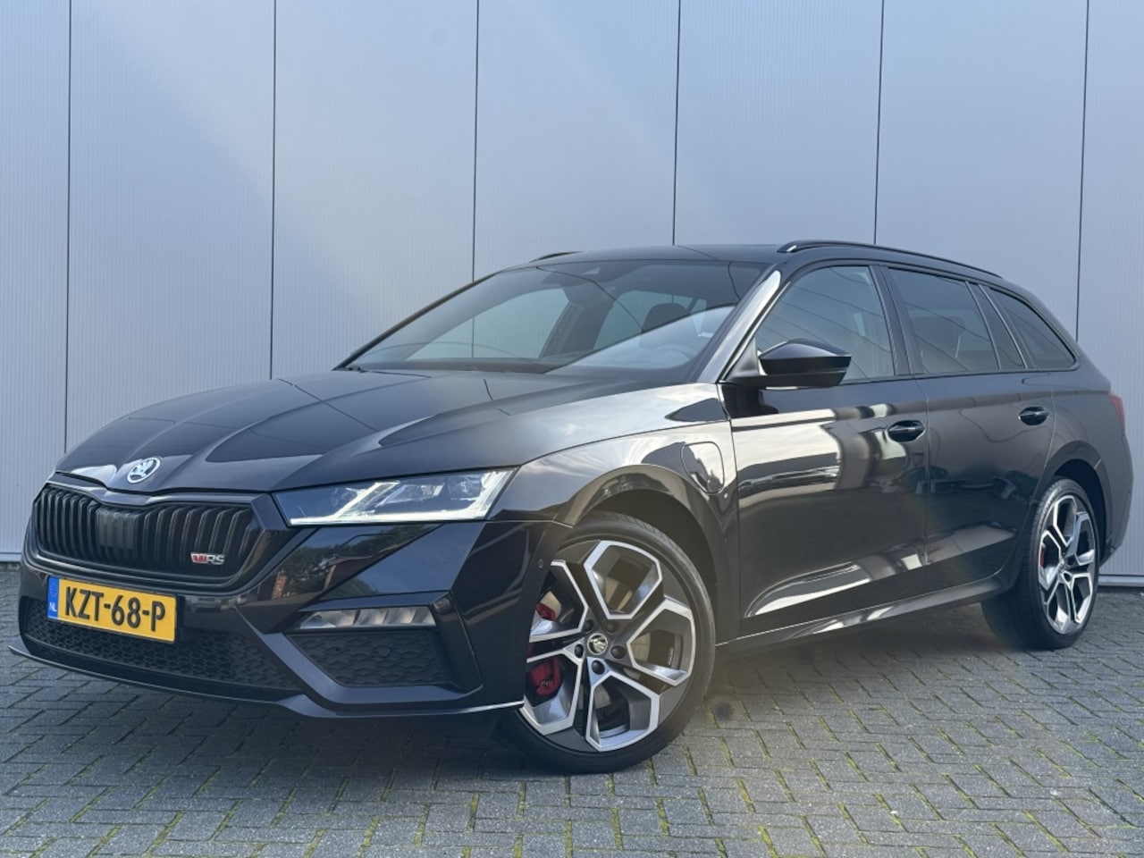 Skoda Octavia Combi - 1.4 TSI RS iV Business 245PK Stoelmass. Carplay Camera - AutoWereld.nl