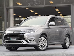 Mitsubishi Outlander - 2.4 PHEV Instyle | Sunroof | Leder | Rondomzichtcamera | Dodehoekdetectie | Adaptieve Crui