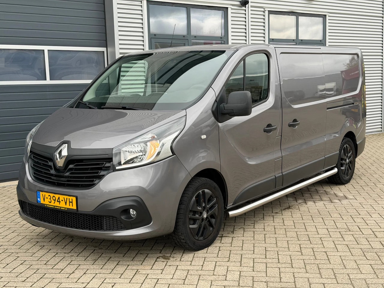Renault Trafic - 1.6DCI L1H1 Airco Navi Cruisecontrol Dubbelschuifdeur EURO 6 - AutoWereld.nl