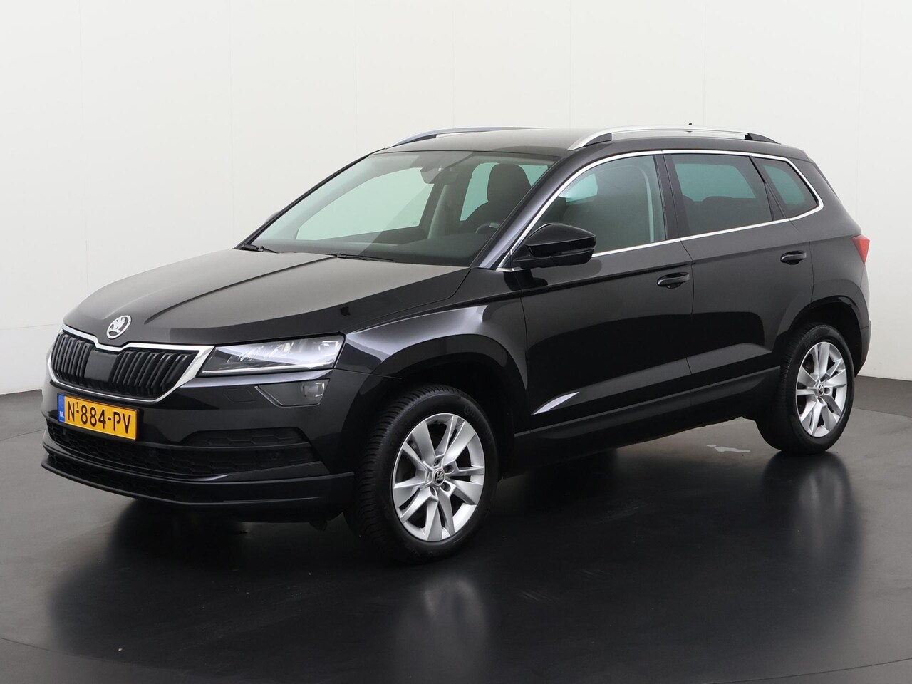 Skoda Karoq - 1.5 TSI ACT Business Edition DSG | Trekhaak | Camera | Elektr. Achterklep | Stoelverwarmin - AutoWereld.nl