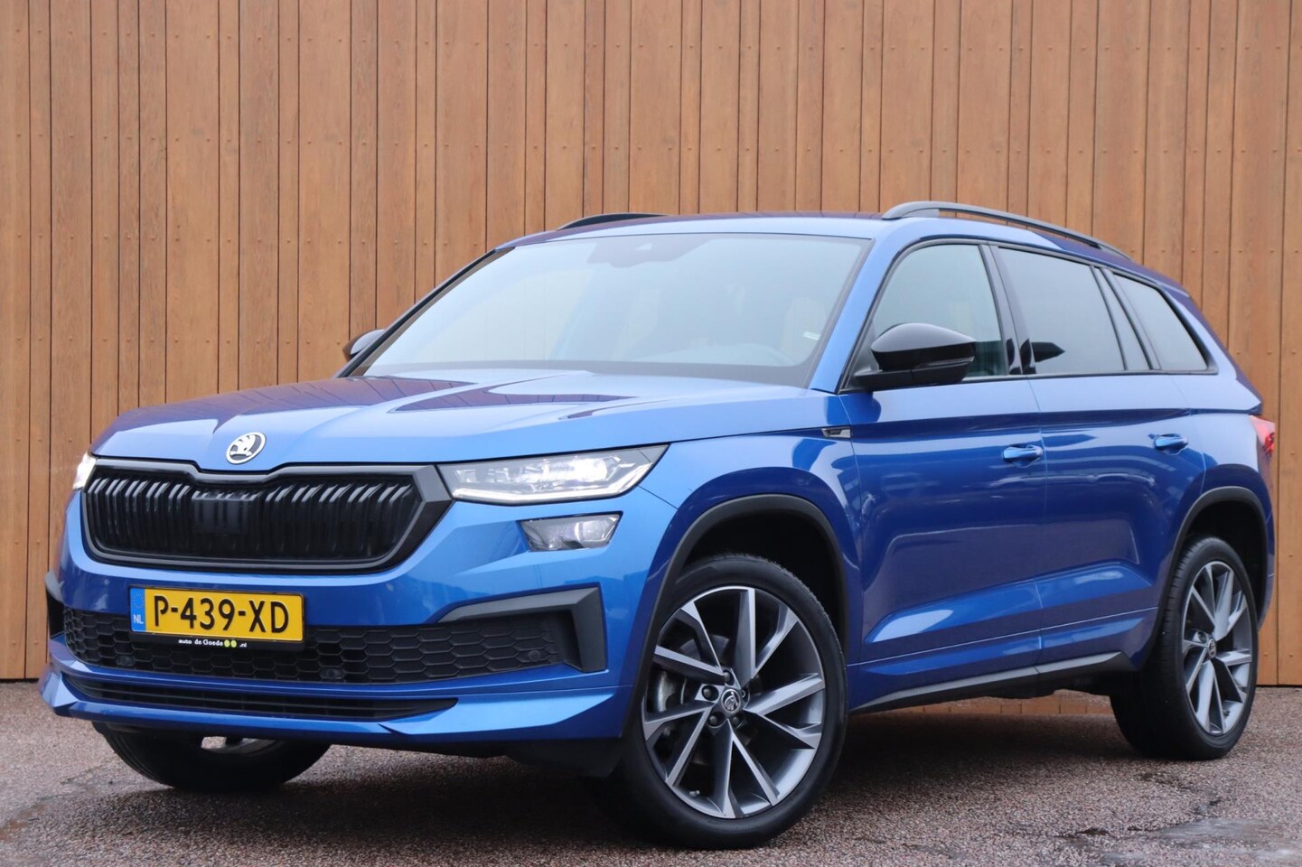 Skoda Kodiaq - 1.5 TSI Sportline Bus. Org.NL el.klep stuur+stoelverw camera 20" - AutoWereld.nl