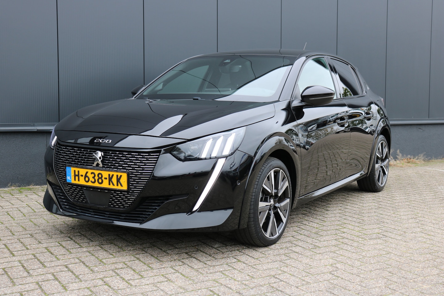 Peugeot 208 - 1.2 PureTech GT-Line | [Panoramadak | Camera | Navi | - AutoWereld.nl