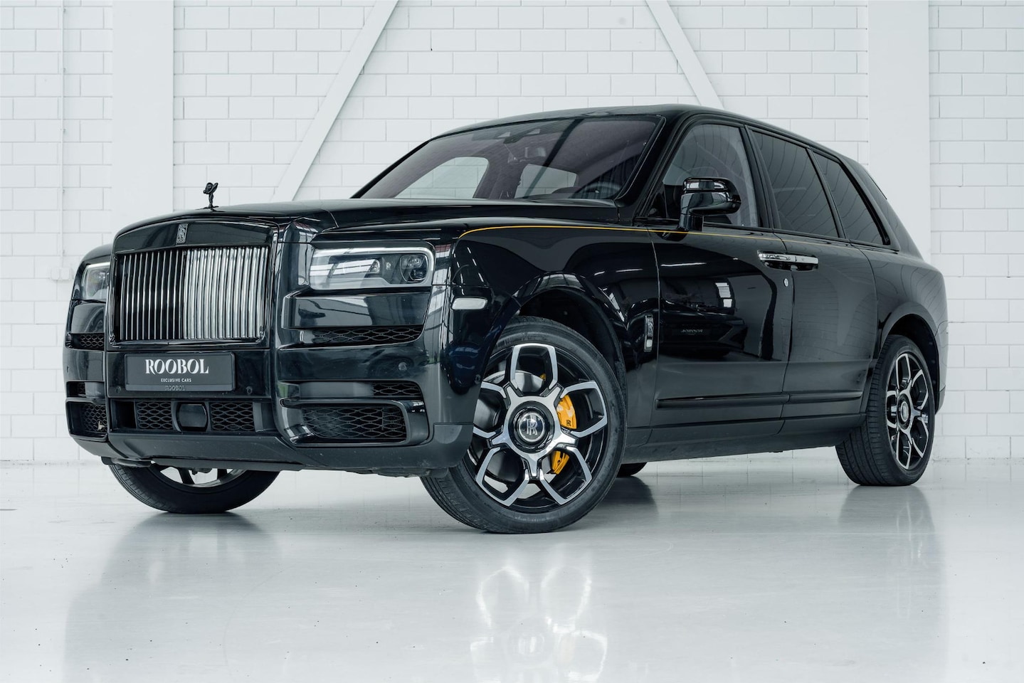 Rolls-Royce Cullinan - | Black Badge | Starlight | Manderin Accents | BTW | - AutoWereld.nl