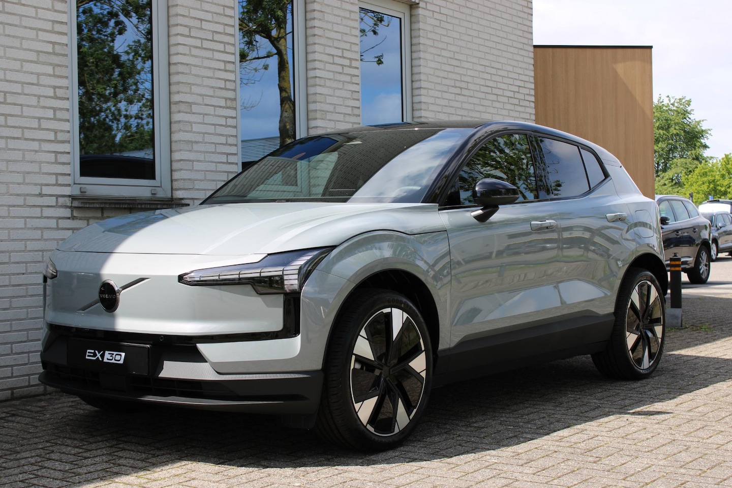 Volvo EX30 - Single Motor Extended Range Plus Europa 69 kWh |DEMO DEAL| Adaptieve Cruise Controle | Bli - AutoWereld.nl