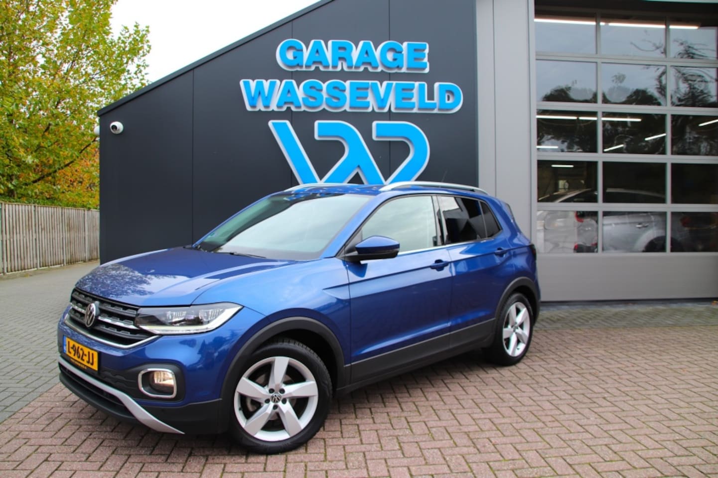Volkswagen T-Cross - 1.0 TSI 115pk Style NL Trekhaak/Camera/Park.sens/All SEASONS/DAB - AutoWereld.nl