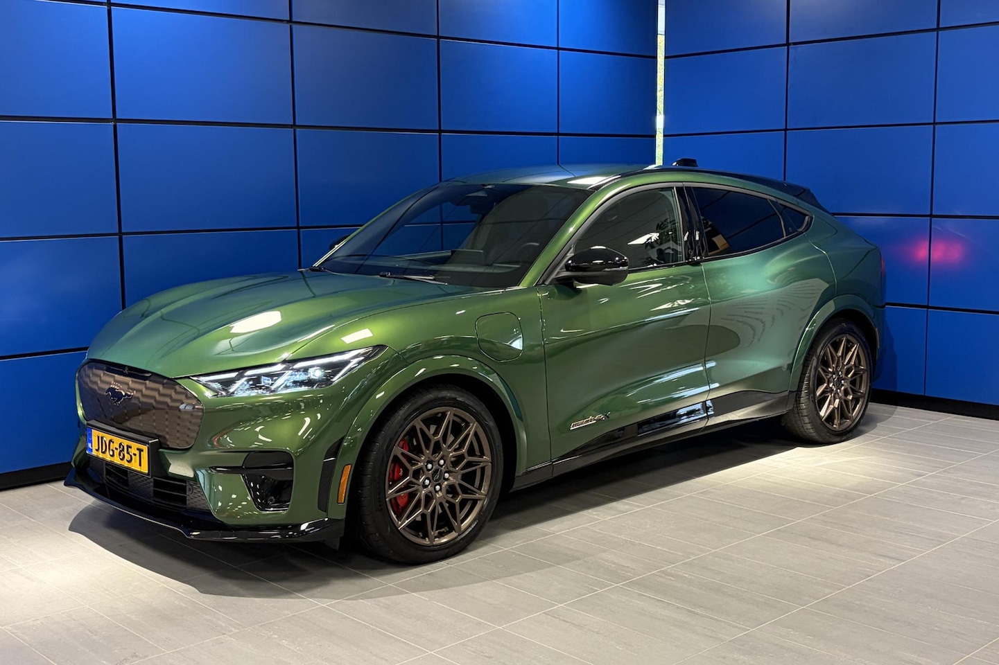 Ford Mustang Mach-E - GT Extended AWD 91 kWh Incl. Bronze appereance pack! - AutoWereld.nl