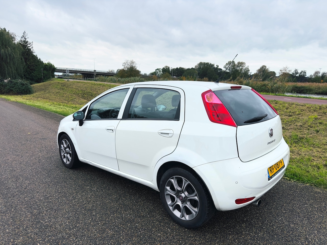 Fiat Punto Evo - 0.9 TwinAir Sempre 0.9 TwinAir Sempre - AutoWereld.nl