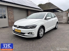 Volkswagen Polo - 1.0 TSI Comfortline Business