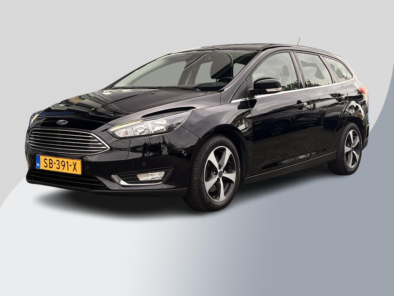 Ford Focus Wagon - 1.5 Titanium 150 pk Automaat | Trekhaak | Navigatie | Cruise control | Voorruitverwarming - AutoWereld.nl