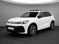 Volkswagen Tiguan - 1.5eHybrid 150kW/204PK R-Line Black Style · Leder · Trekhaak · Panoramadak · 360°Camera ·