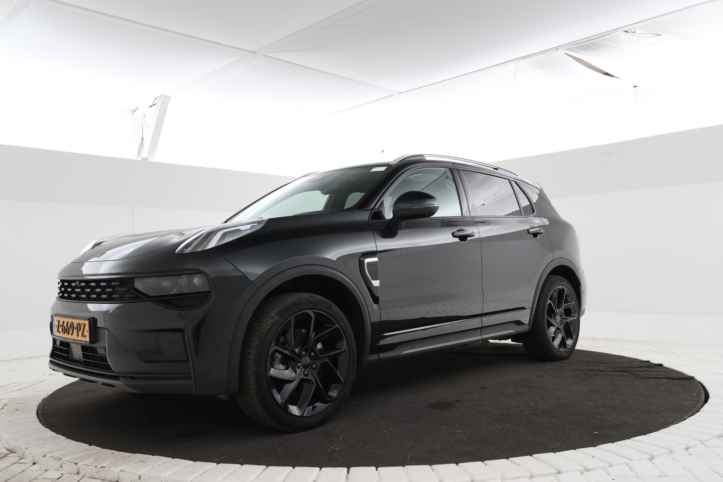 Lynk & Co 01 - 1.5 Donkere hemel!! Stuur en stoelverwarming trekhaak - AutoWereld.nl