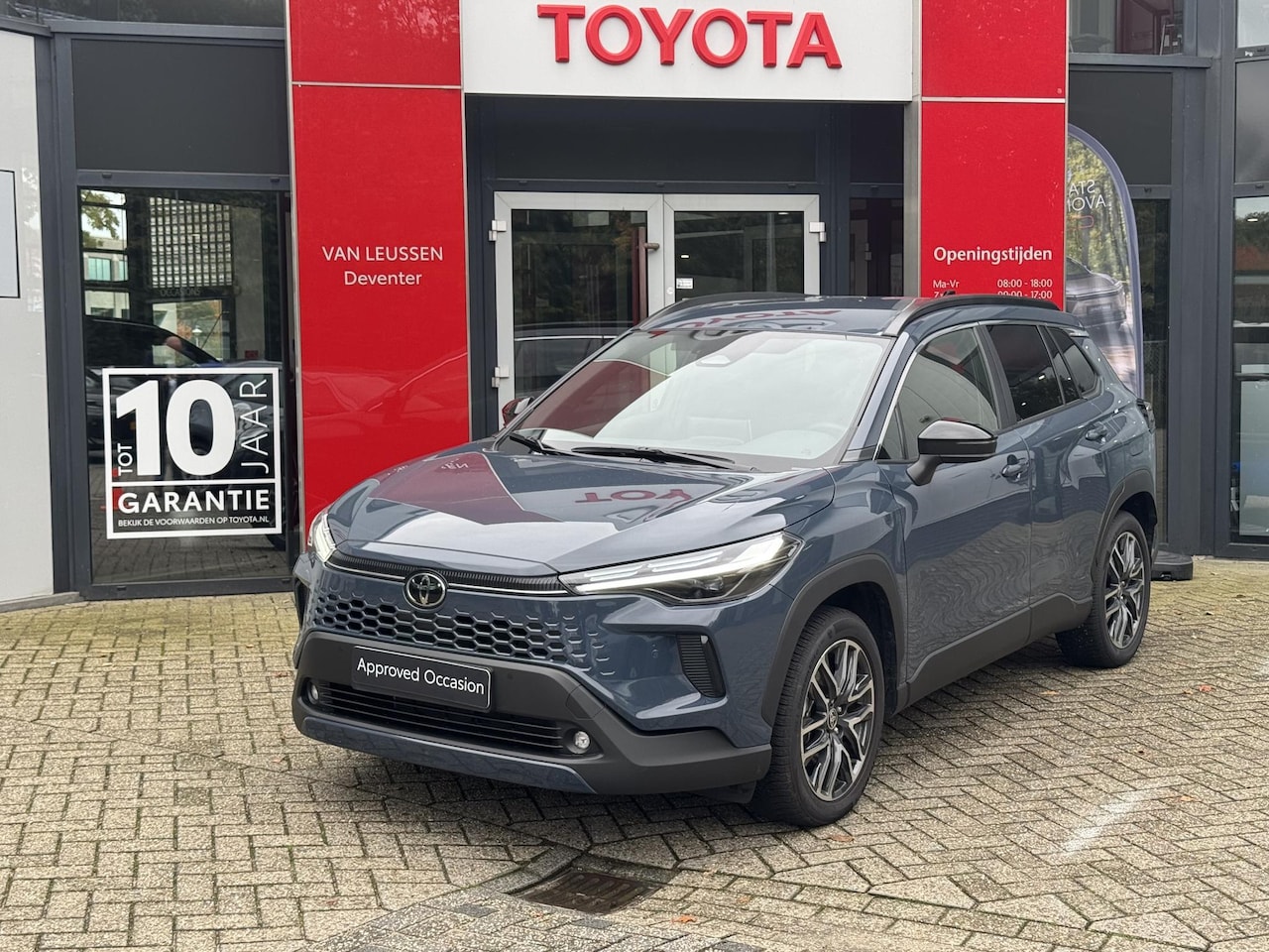 Toyota Corolla Cross - Hybrid 140 Dynamic NIEUW MODEL! STOEL/STUURVERW BLIND SPOT EL-ACHTERKLEP NAVI PARK-SENSORE - AutoWereld.nl