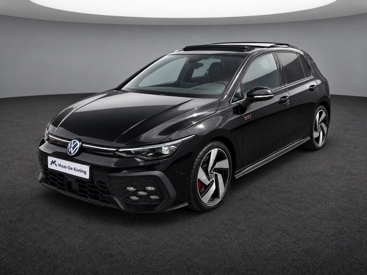 Volkswagen Golf - 2.0TSI/265PK GTI DSG · Panoramadak · Camera · Trekhaak · Apple/Android Car Play · Garantie - AutoWereld.nl