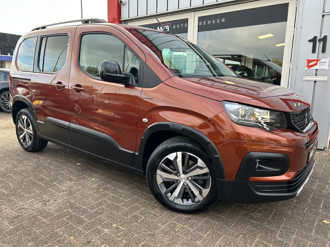 Peugeot Rifter - 1.2 Puretech GT-Line Nieuwe Distributie PanoDak - AutoWereld.nl