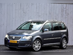 Volkswagen Touran - 1.4 TSI Comfortline Business | Xenon | Trekhaak | 7-Persoons |