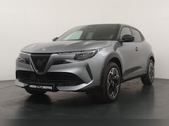 Alfa Romeo Junior - 1.2 Turbo Hybrid Ibrida Sprint | Pack Techno | Two Tone kleur | 18" LM Velgen | Verwarmde