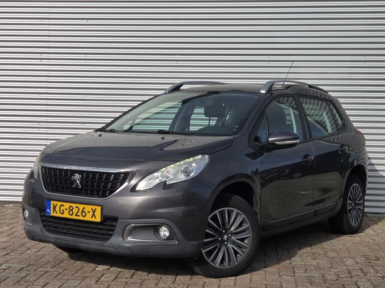 Peugeot 2008 - 1.2 PureTech Blue Lion | Nieuw binnen! | Trekhaak | Cruise | Airco | - AutoWereld.nl