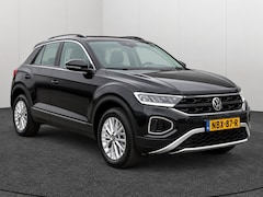 Volkswagen T-Roc - 1.5 TSI Life | Automaat | Digitaal Dashboard | Apple Carplay/Android Auto | Adaptieve Crui