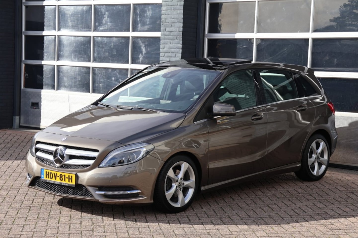 Mercedes-Benz B-klasse - 180 Ambition 180 Ambition - AutoWereld.nl