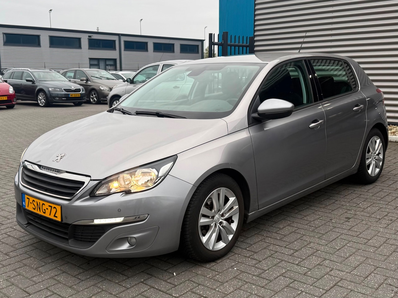 Peugeot 308 - 1.2 VTi Active 1.2 VTi Active - AutoWereld.nl