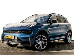 Lynk & Co 01 - 1.5 Plug-in Hybrid 262 Pk | Stuurverwarming | Zwarte Hemel | 75 km Elektrisch Panoramadak
