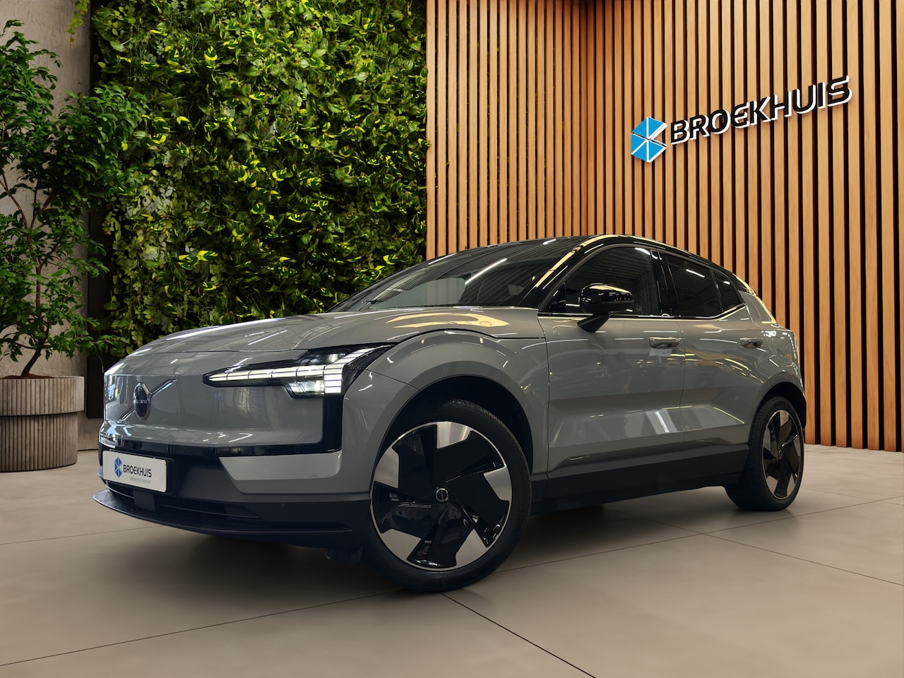 Volvo EX30 - Single Motor Extended Range Plus 69 kWh | Stoel/Stuurverwarming | Harman Kardon | BLIS - AutoWereld.nl