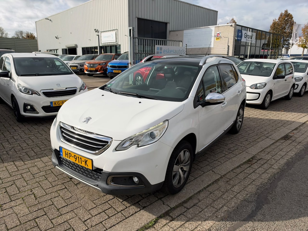 Peugeot 2008 - 1.2 PureTech Allure 1.2 PureTech Allure, Automaat, Navi, Panodak, Dealer onderhouden, NAP, NL Auto - AutoWereld.nl