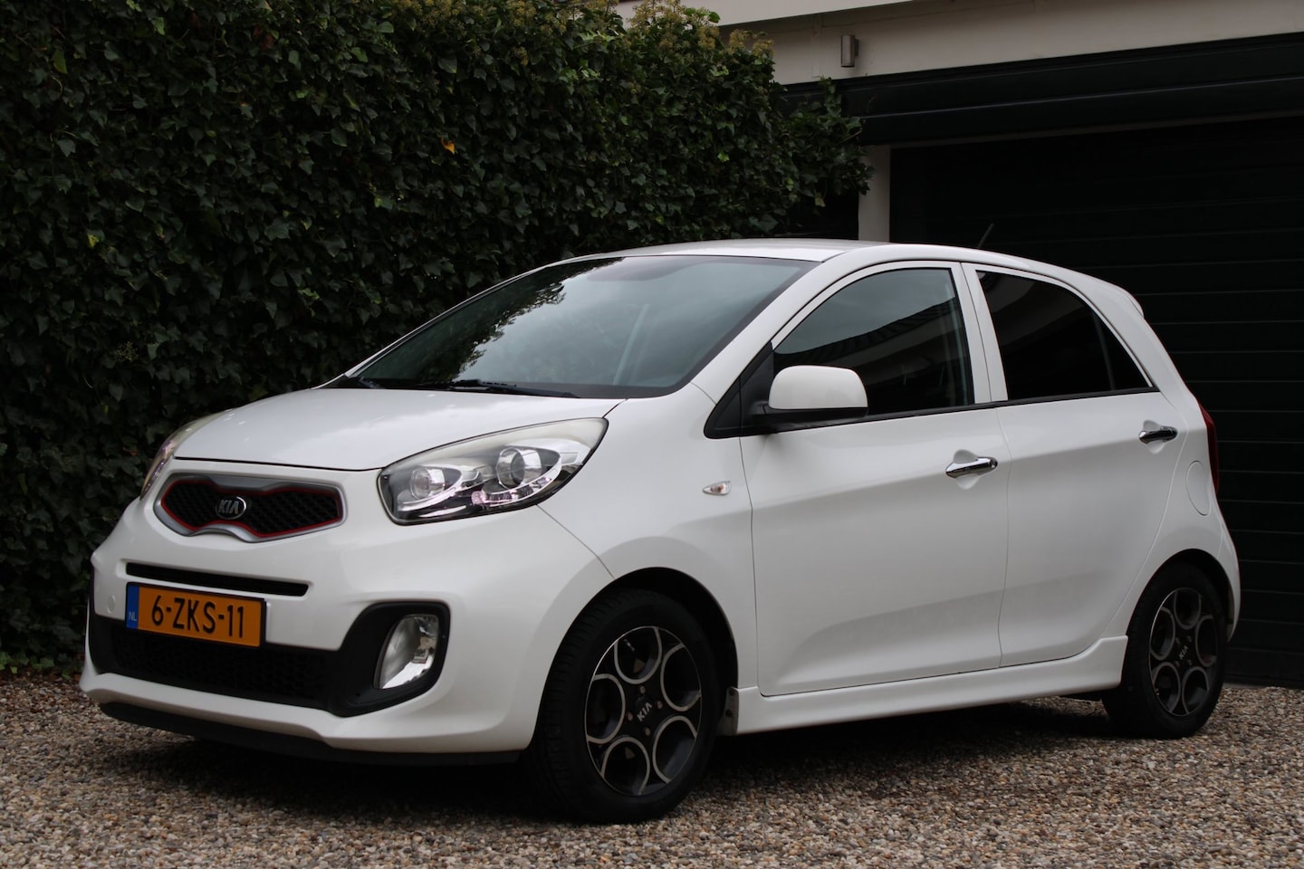 Kia Picanto - 1.0 CVVT X-treme | N.A.P. | Leer | Climate control | Bluetooth - AutoWereld.nl